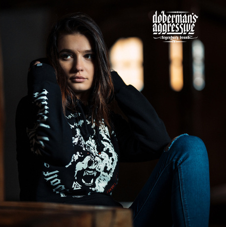 WRATH WOMEN'S KANGAROO SWEATSHIRT