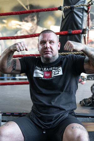 HOODED SWEATSHIRT CLEANER BOY