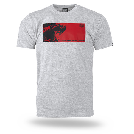 T-shirt Doberman Never Forgets