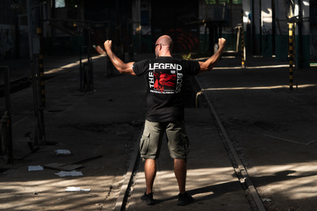 T-SHIRT THE LEGEND BOSS