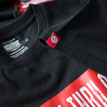 LONGSLEEVE STRENGTH THRU OFFENSIVE