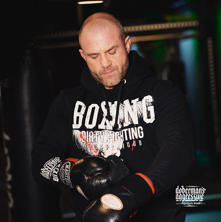 DIRTY FIGHTING T-SHIRT