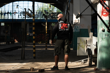 THE LEGEND BOSS Zip Sweatshirt