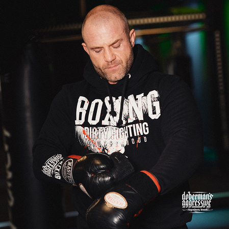 BLUZA KANGURKA DIRTY FIGHTING